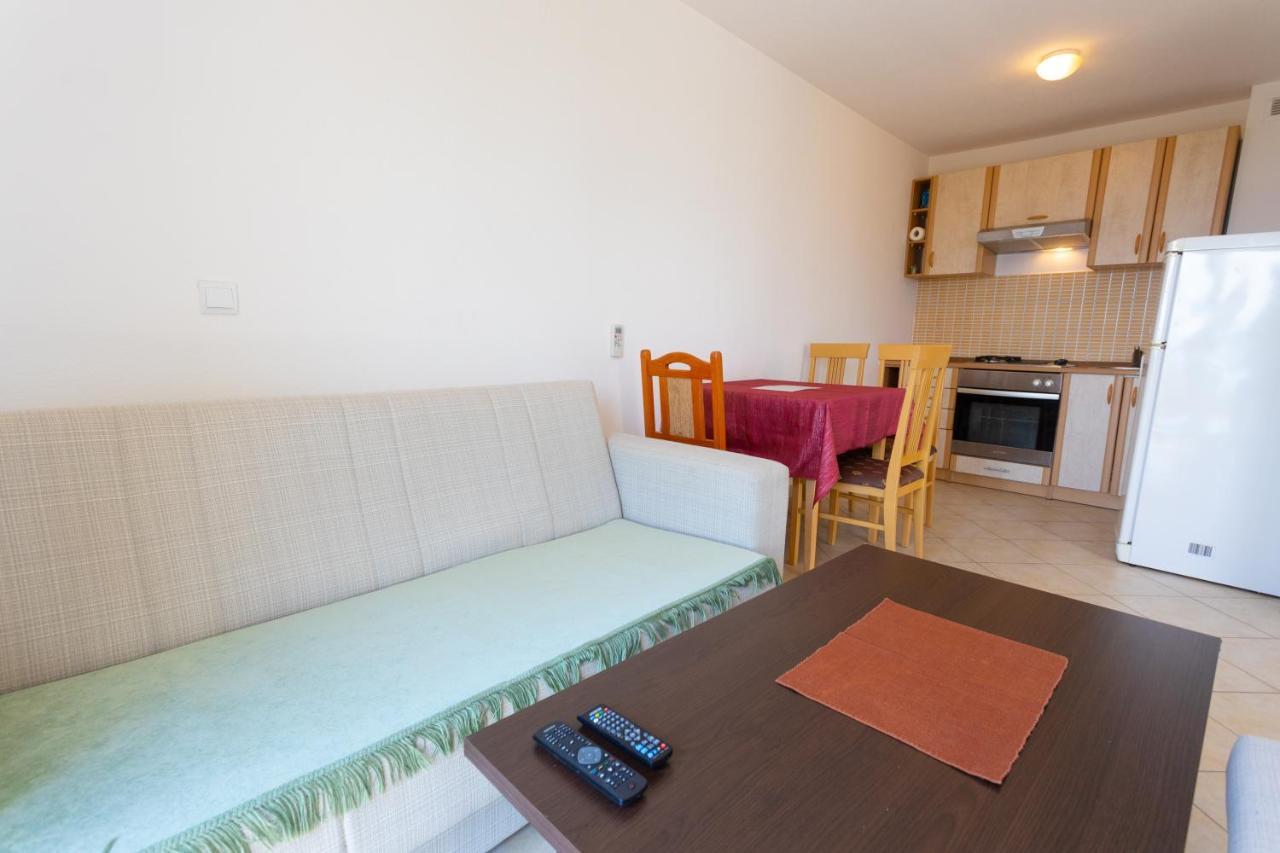 Melissa Apartment *